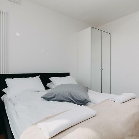 Shortstaypoland Kolejowa Warsawa Bagian luar foto